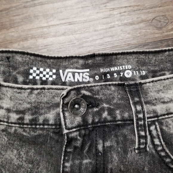 C2 Vans Womens Gray Heather High Waisted Flat Front Denim Cut Off Shorts Size 9 - Picture 4 of 6